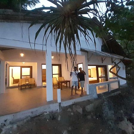 Sooriya Villa Talpe Eksteriør billede